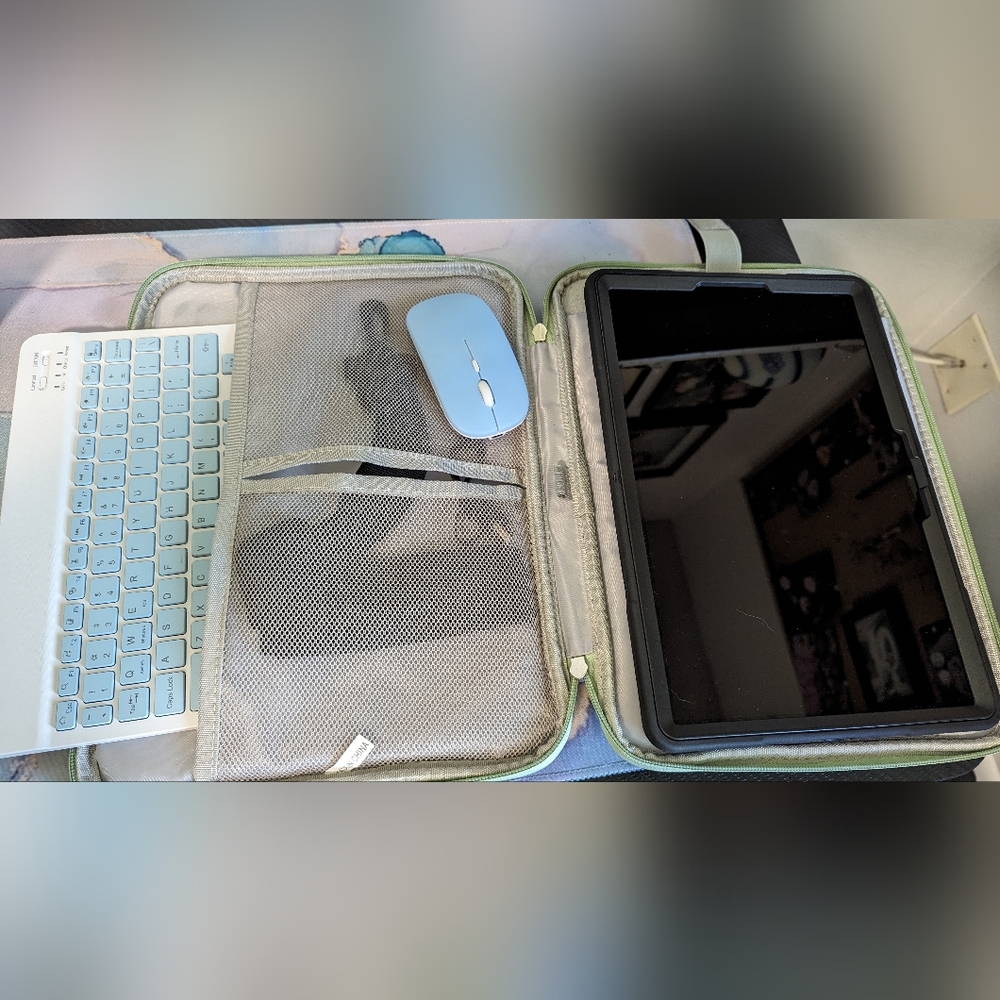 Samsung Tablet, Case, Carrier, Keyboard And Mouse